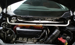 Ultra Racing přední horní rozpěra - Honda Civic FN2 Type-R (06 - 11)