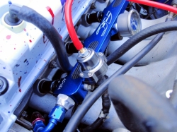 VMS Racig regulátor tlaku paliva B&M - Honda Civic, Del Sol, Integra, Prelude, Accord