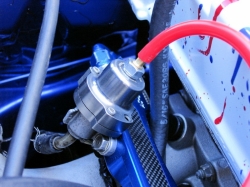 VMS Racig regulátor tlaku paliva B&M - Honda Civic, Del Sol, Integra, Prelude, Accord