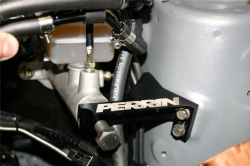 Perrin uchycení brzdového válce - Subaru Impreza WRX STI (02 - 07)