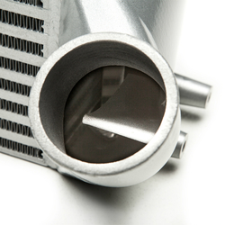 COBB Tuning intercooler FMIC mezichladič - Ford Mustang 2.3 EcoBoost (15 - 19)