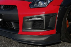 ChargeSpeed karbonové přivaděče vzduchu na přední nárazník - Nissan GT-R (09 - 12)