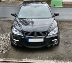 Maxton ABS přední maska - Škoda Octavia MK2 / RS (08 - 13)