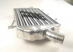 Mishimoto mezichladič (Intercooler) FMIC - Mitsubishi Lancer EVO 7 8 9 (01 - 07) 