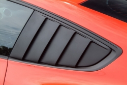 Cervinis imitace sání na zadní okénka - Ford Mustang (Nový model 2015+)