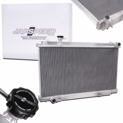 Japspeed hliníkový sportovní chladič - Nissan 350z (03 - 06)